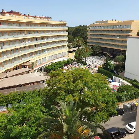 Sixth Floor Appartement *